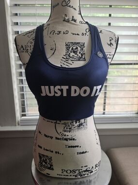 Nike Navy Blue 'Just Do It.' Crop Sports Bra NWT.